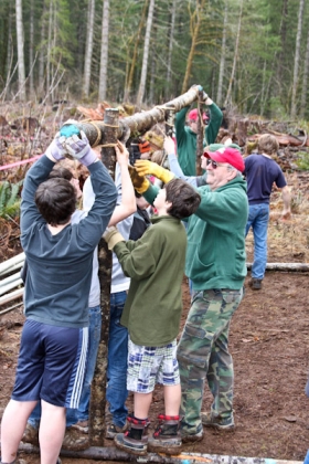 boy scouts preparing tent for tree plant day (5)